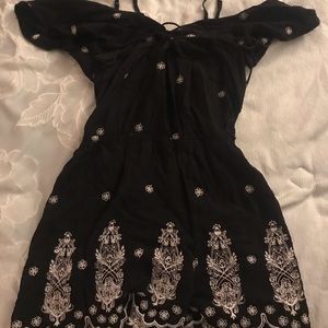 Love Tree romper! Love it but it doesn’t fit me:(